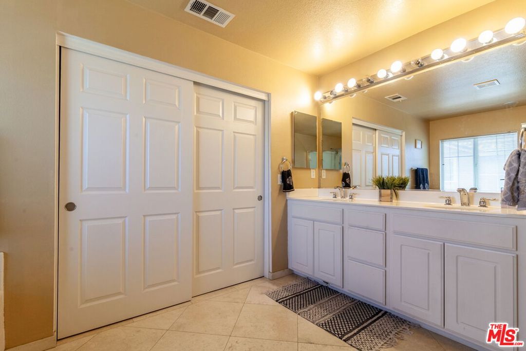37666 Topaz Court