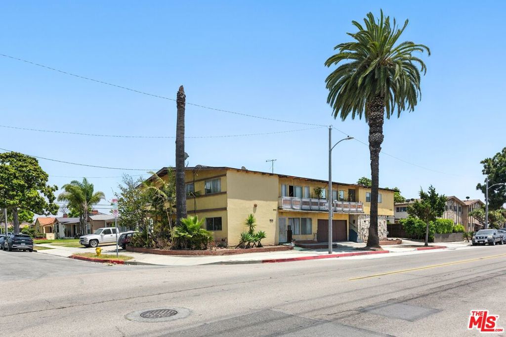 1100 S Inglewood Avenue