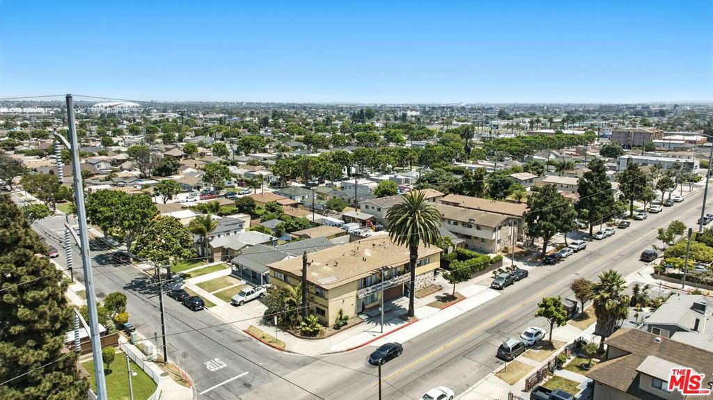 1100 S Inglewood Avenue