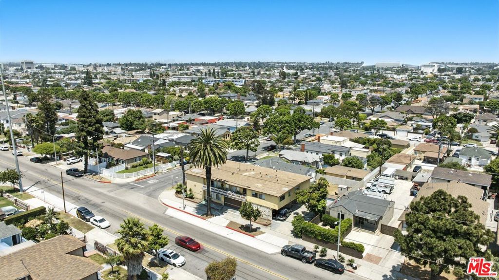 1100 S Inglewood Avenue