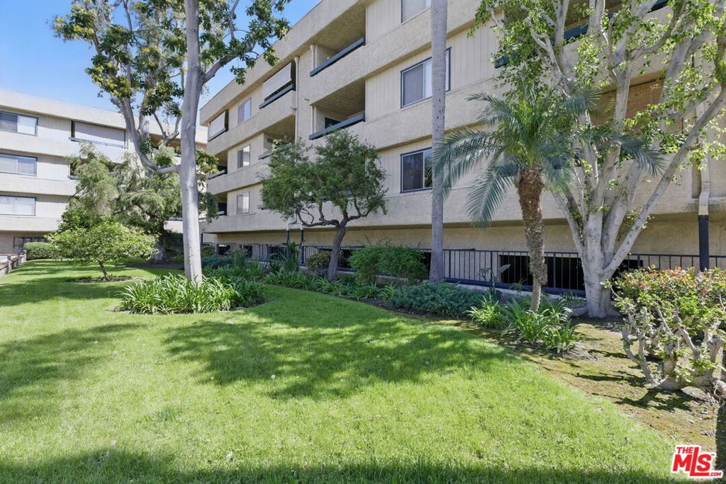 12635 Main Street 210