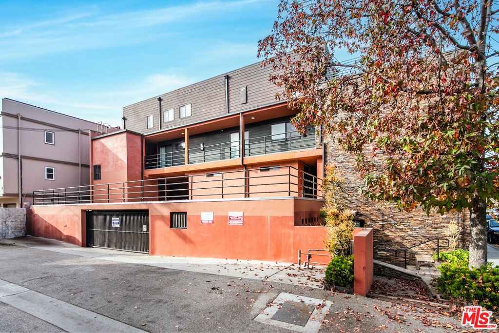 3401 Pacific Avenue 2A