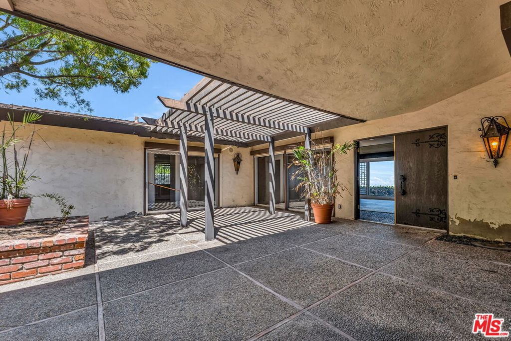 29857 Knoll View Drive