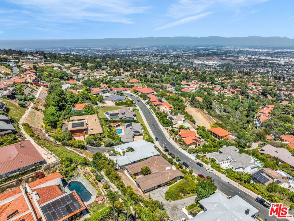 29857 Knoll View Drive