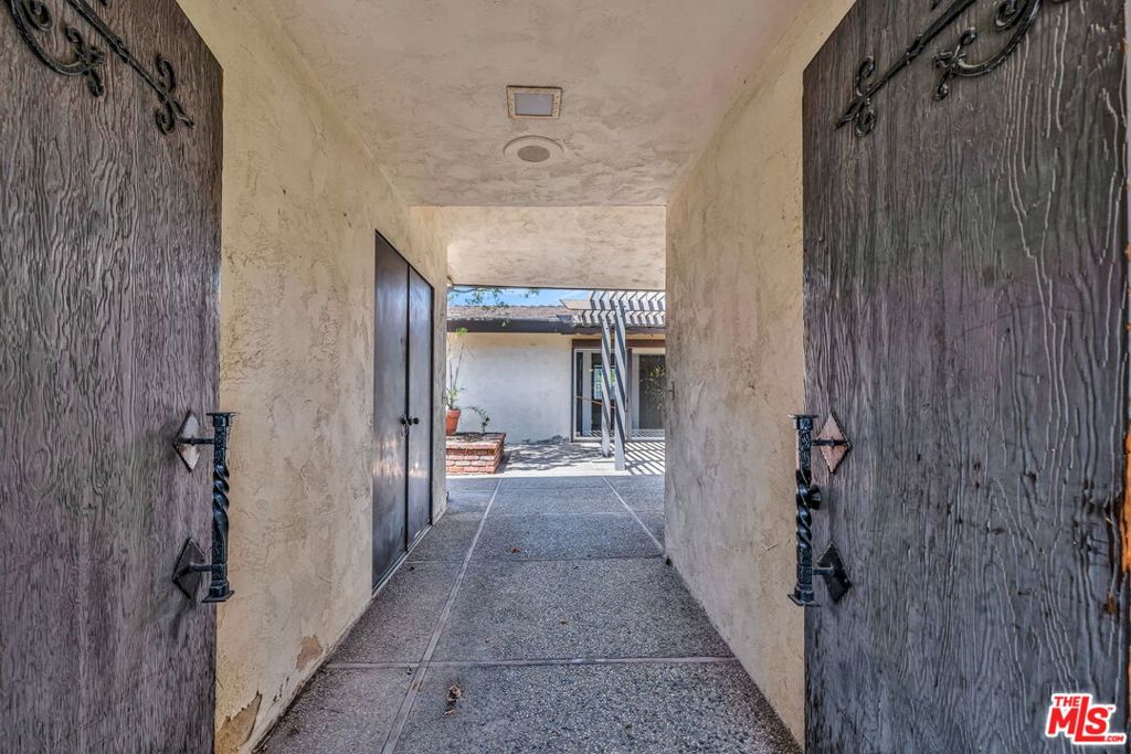 29857 Knoll View Drive