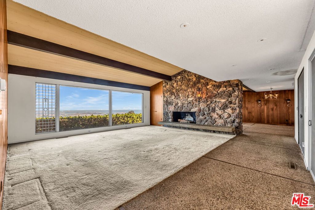 29857 Knoll View Drive