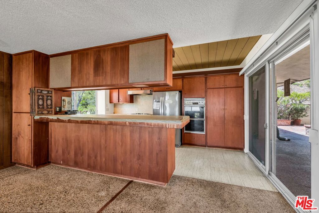 29857 Knoll View Drive