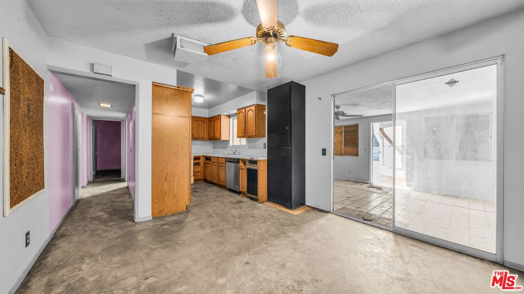 836 E Pillsbury Street