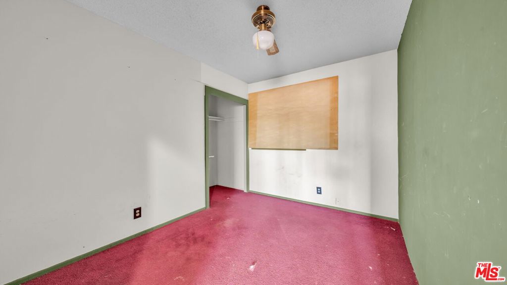 836 E Pillsbury Street