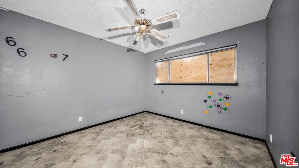 836 E Pillsbury Street