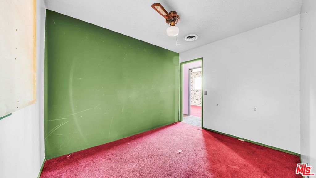 836 E Pillsbury Street