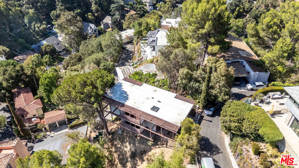 6178 Rodgerton Drive