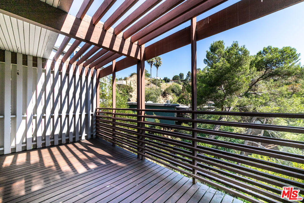 6178 Rodgerton Drive