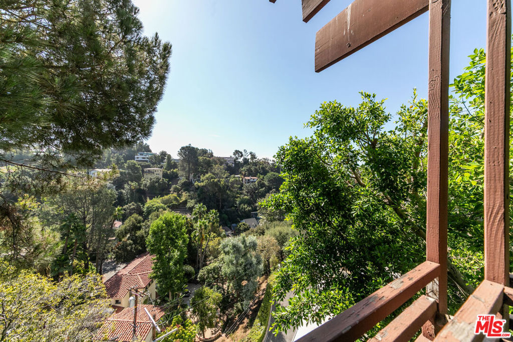 6178 Rodgerton Drive