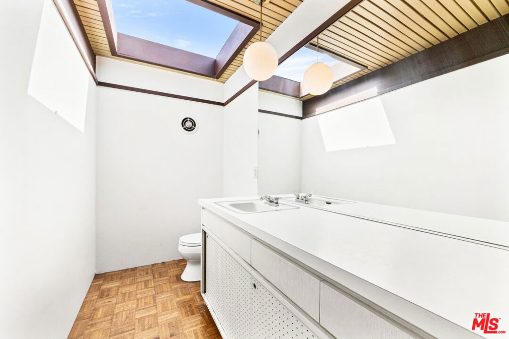 6178 Rodgerton Drive