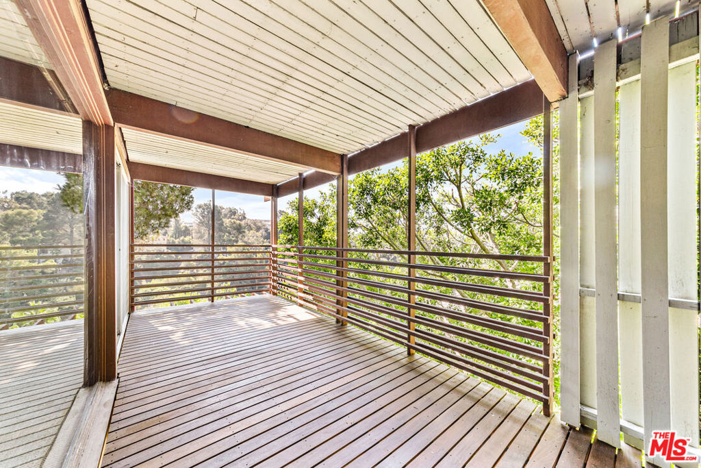 6178 Rodgerton Drive