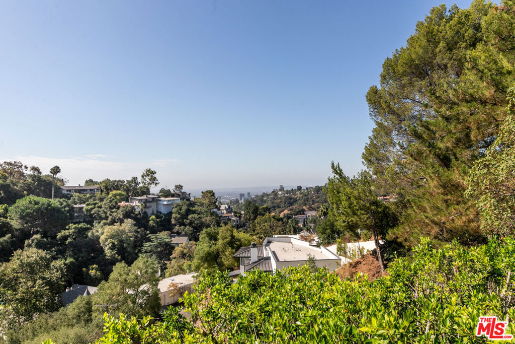 6178 Rodgerton Drive