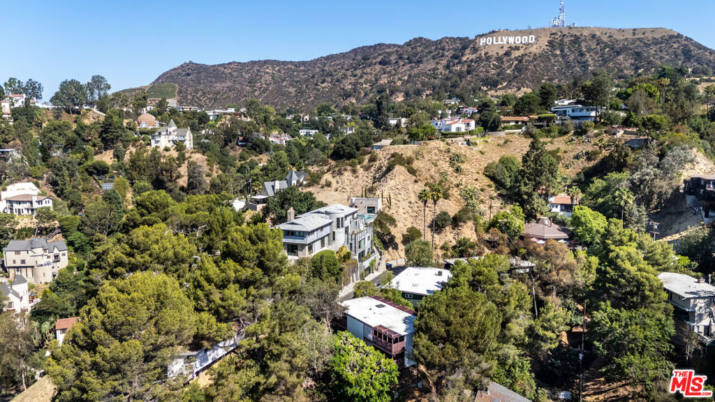 6178 Rodgerton Drive