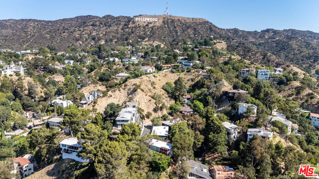 6178 Rodgerton Drive