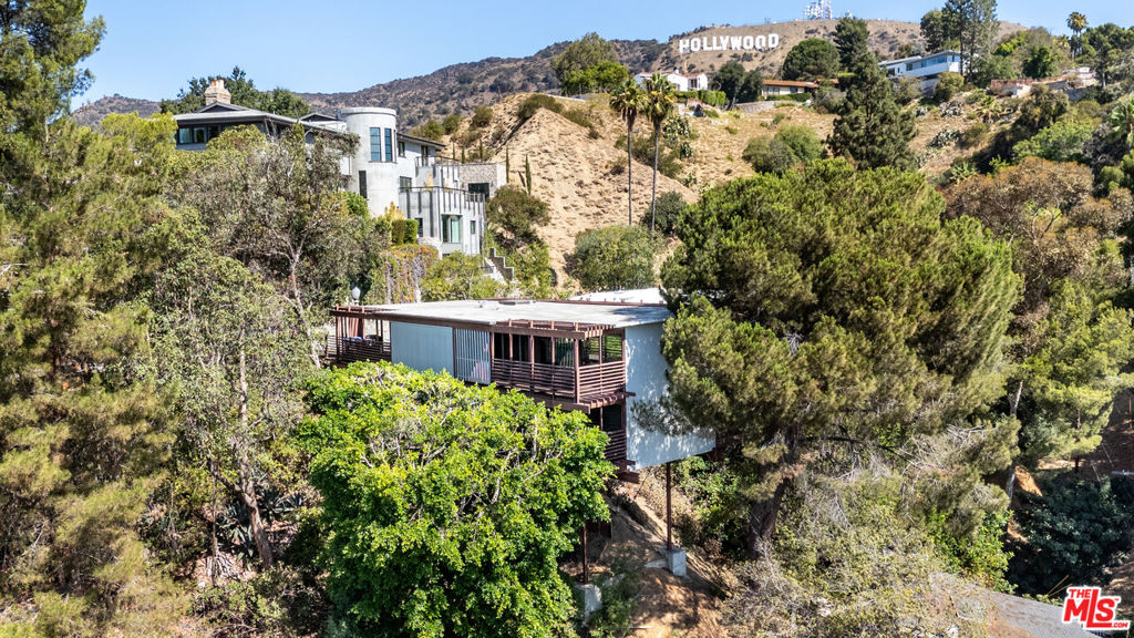 6178 Rodgerton Drive