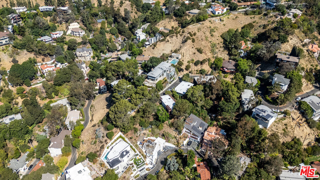 6178 Rodgerton Drive