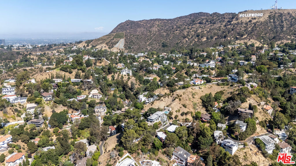 6178 Rodgerton Drive