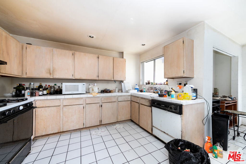 11744 Exposition Boulevard