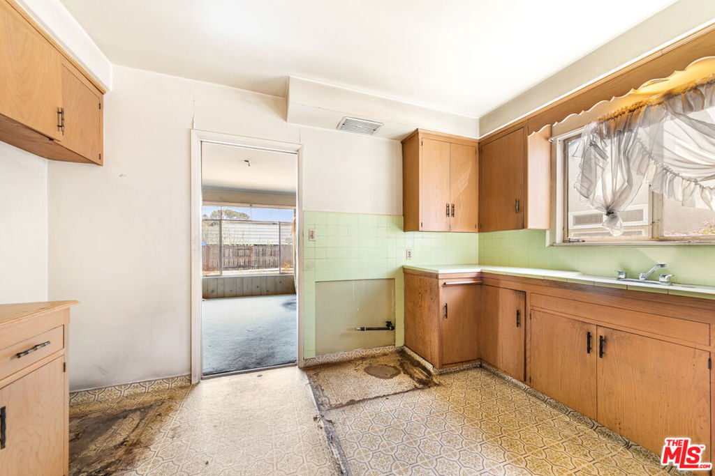 3208 Barbydell Drive