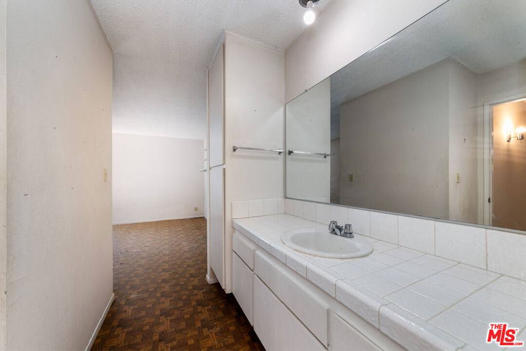 355 S Los Robles Avenue 108