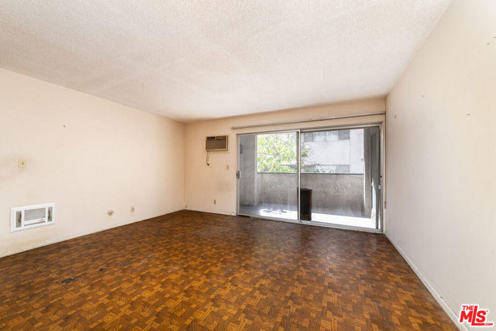 355 S Los Robles Avenue 108