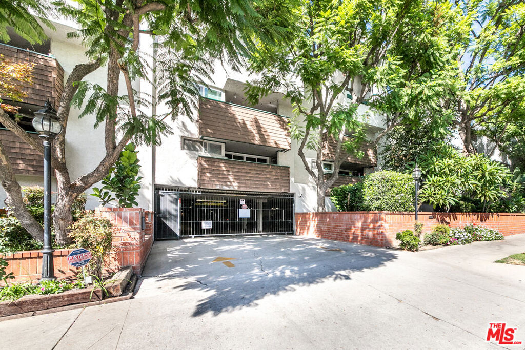 355 S Los Robles Avenue 108