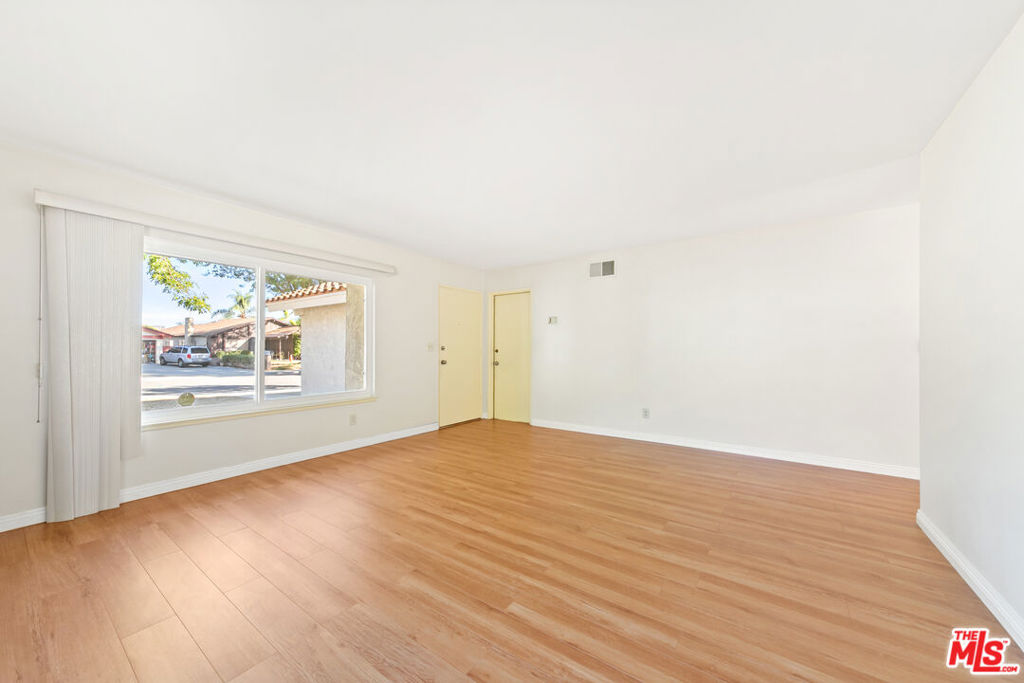 113 N Avenida Alipaz