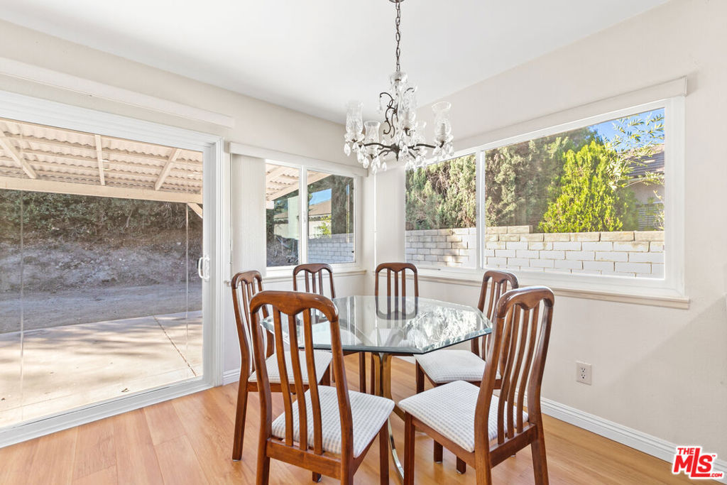 113 N Avenida Alipaz