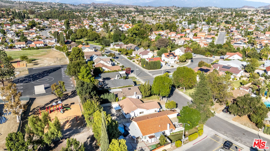 113 N Avenida Alipaz