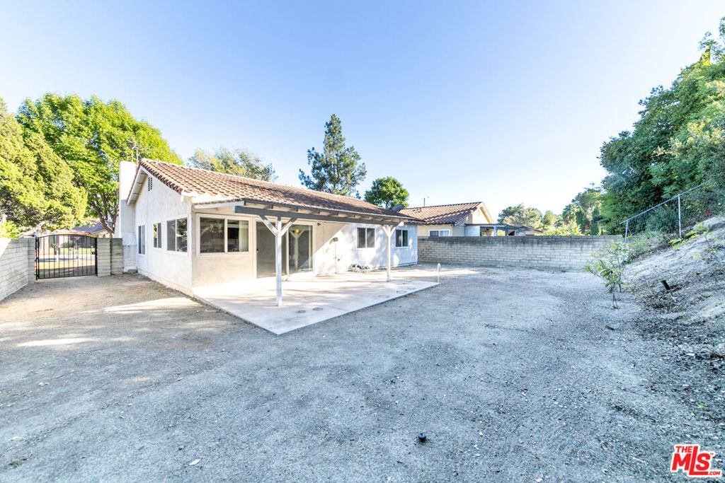 113 N Avenida Alipaz