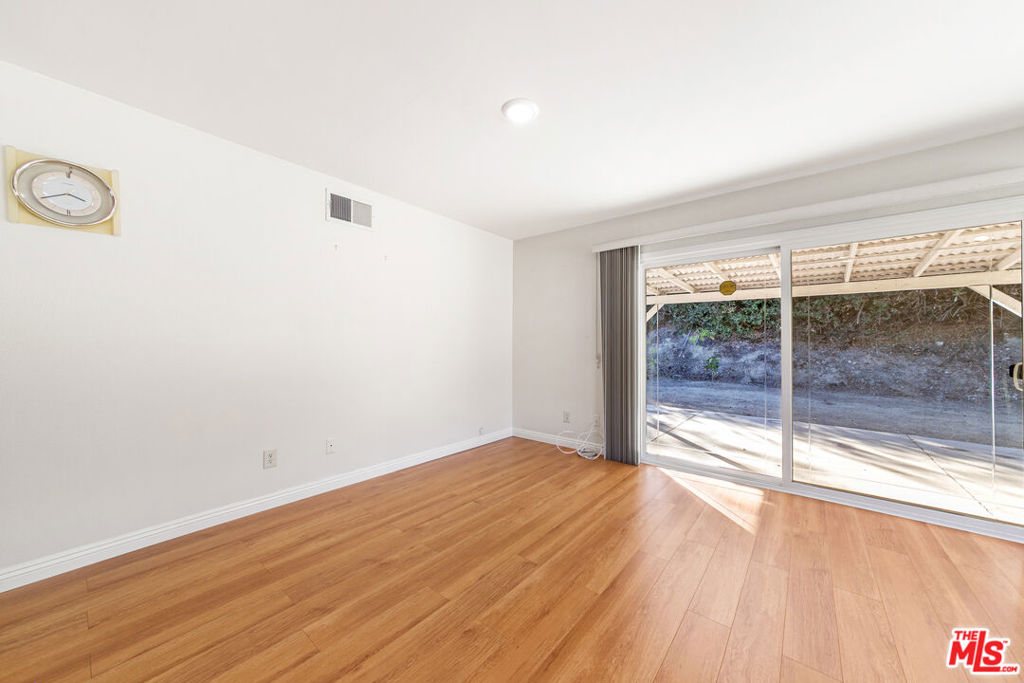 113 N Avenida Alipaz