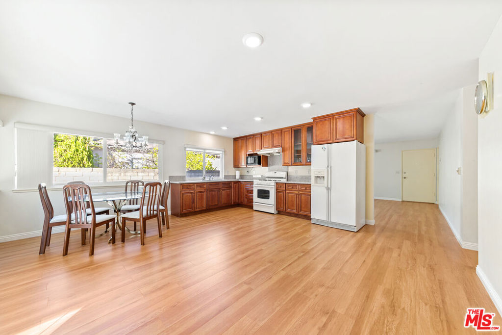 113 N Avenida Alipaz