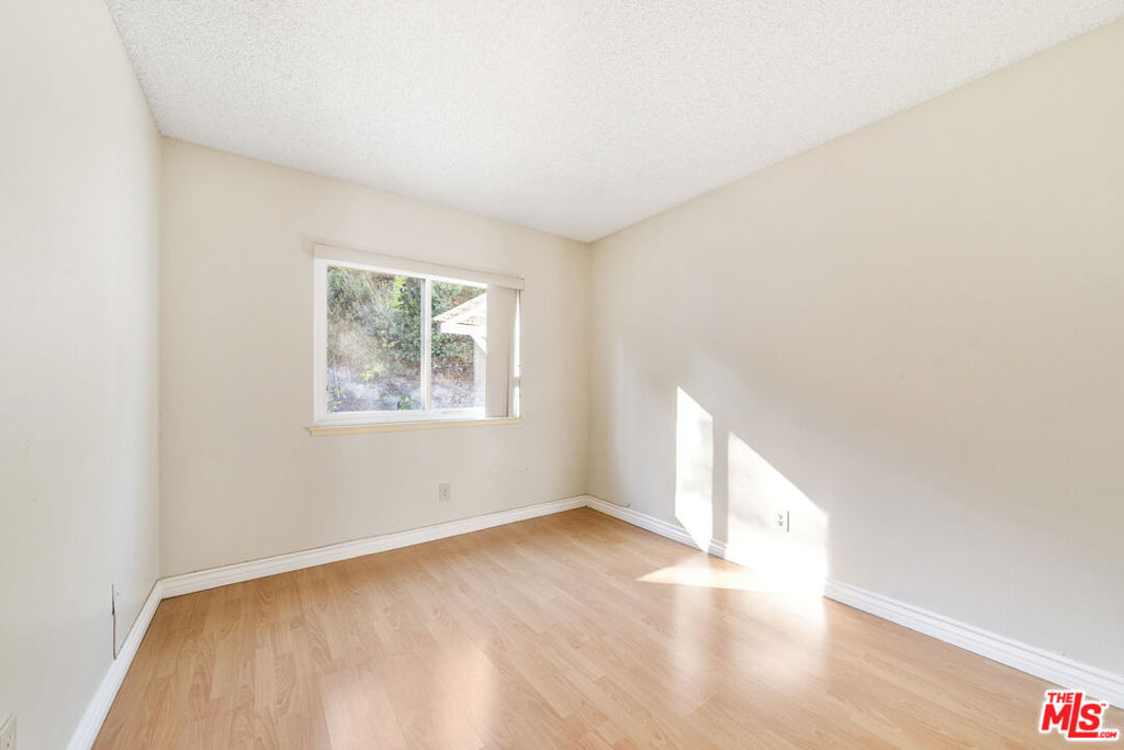 113 N Avenida Alipaz