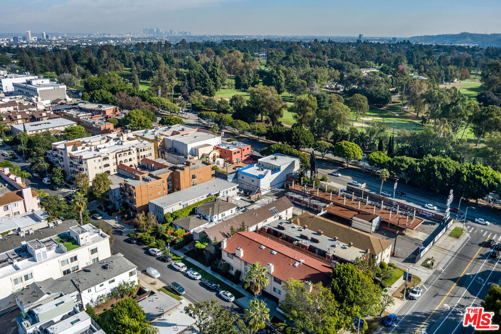 10396 Almayo Avenue 5