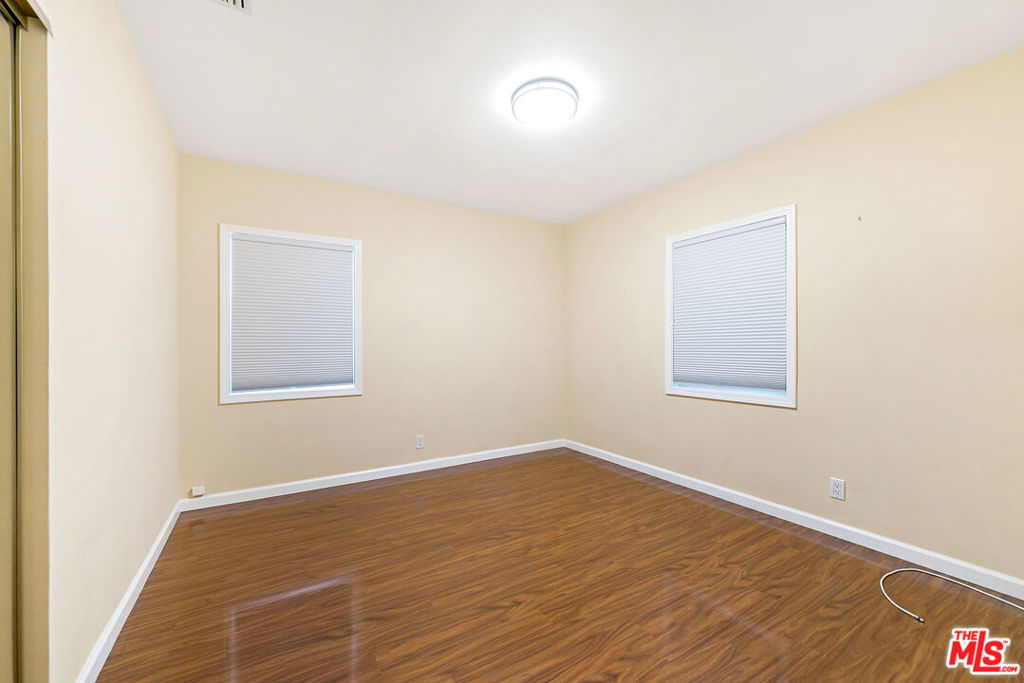 8422 Glencrest Drive