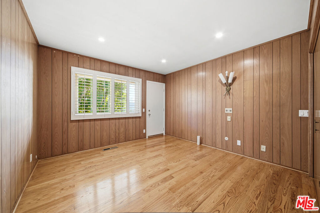 8900 Alto Cedro Drive