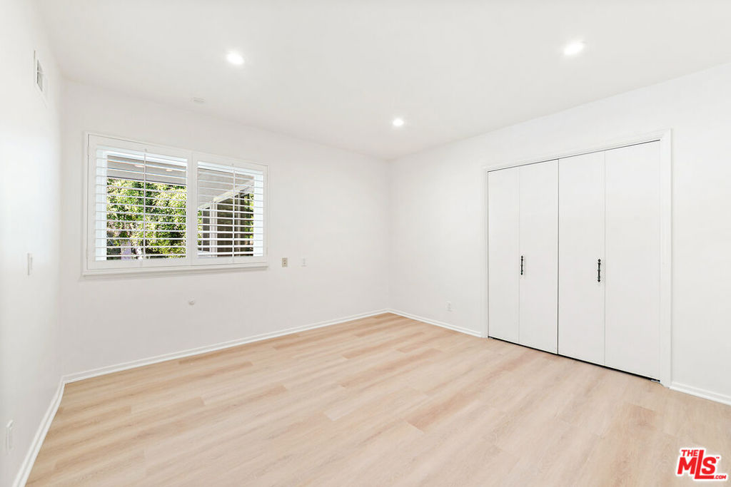 8900 Alto Cedro Drive
