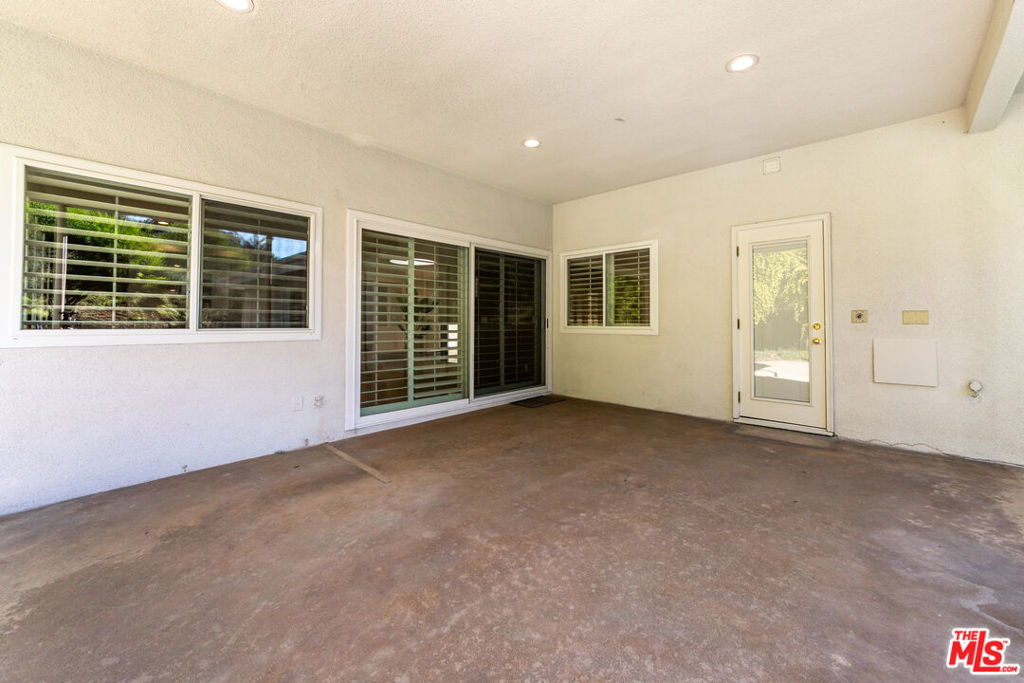 8900 Alto Cedro Drive