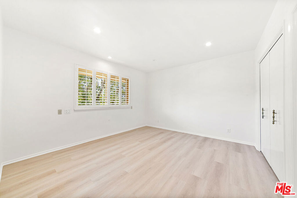 8900 Alto Cedro Drive