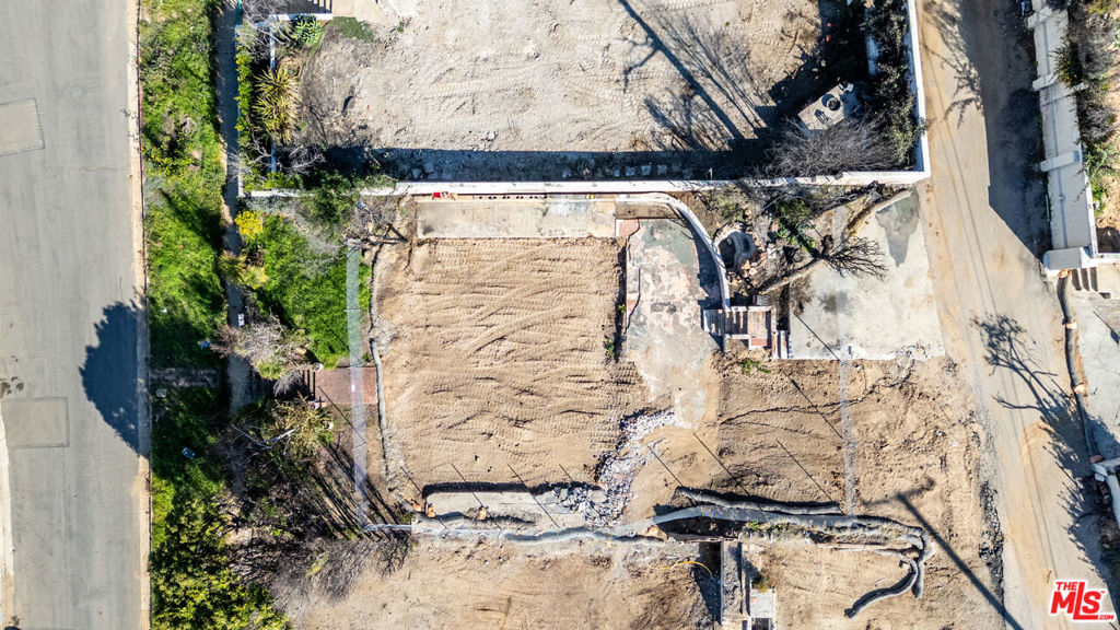 588 Radcliffe Avenue