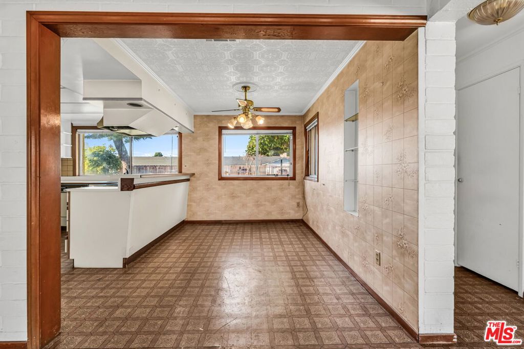 1514 S California Avenue