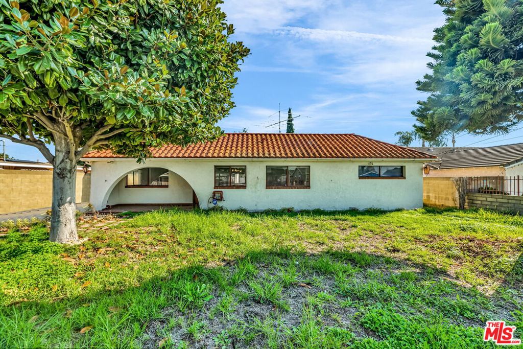 1514 S California Avenue