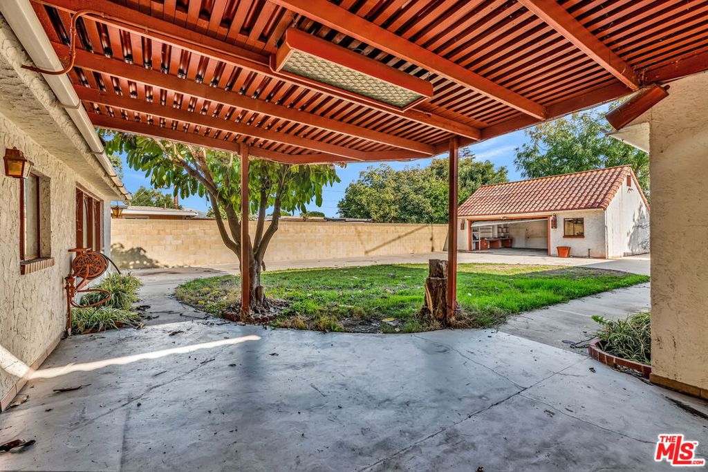 1514 S California Avenue