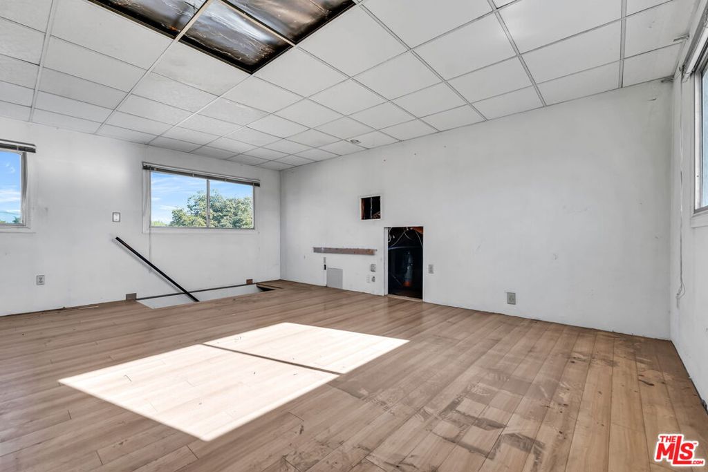 1514 S California Avenue