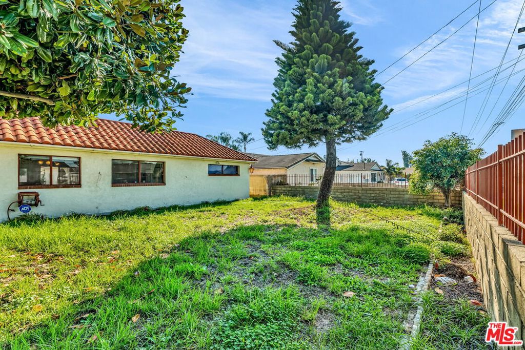 1514 S California Avenue